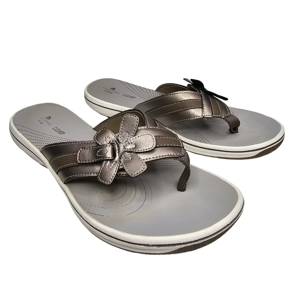 Clarks Cloudsteppers Women 10 Pewter Arla Glitz Flip Flop Sandals Floral